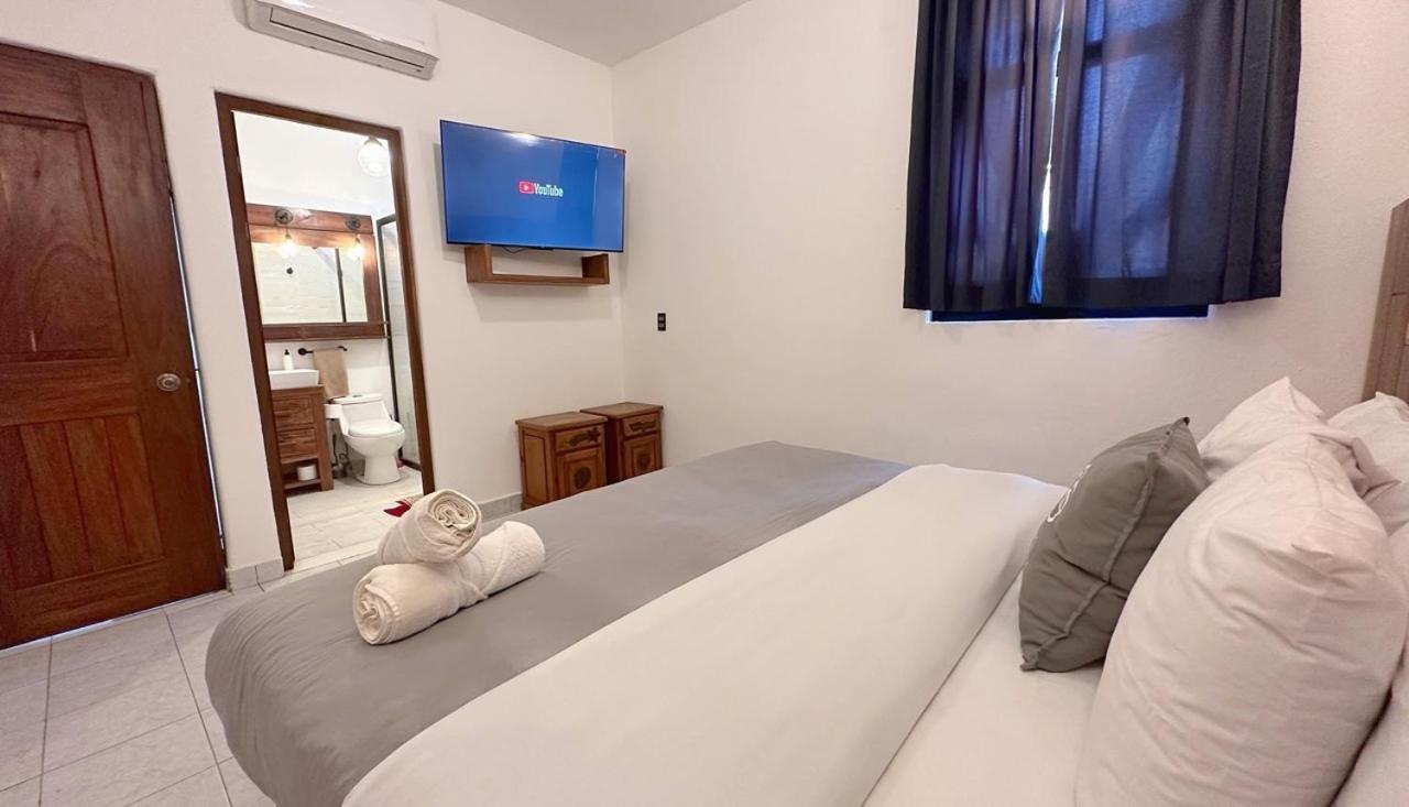 Hotel Tres Santos Troncones Εξωτερικό φωτογραφία